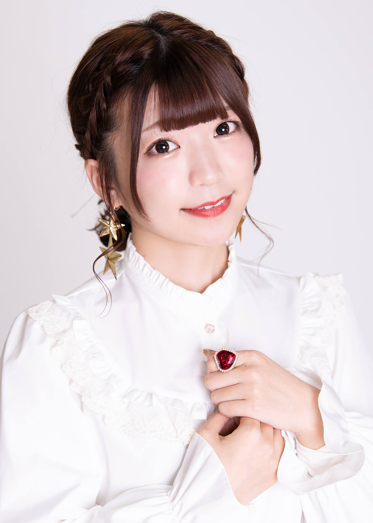 プラオレ声優:本郷里実