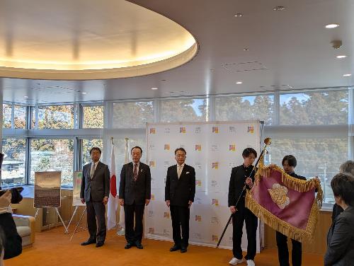 東中学校校旗返還セレモニー