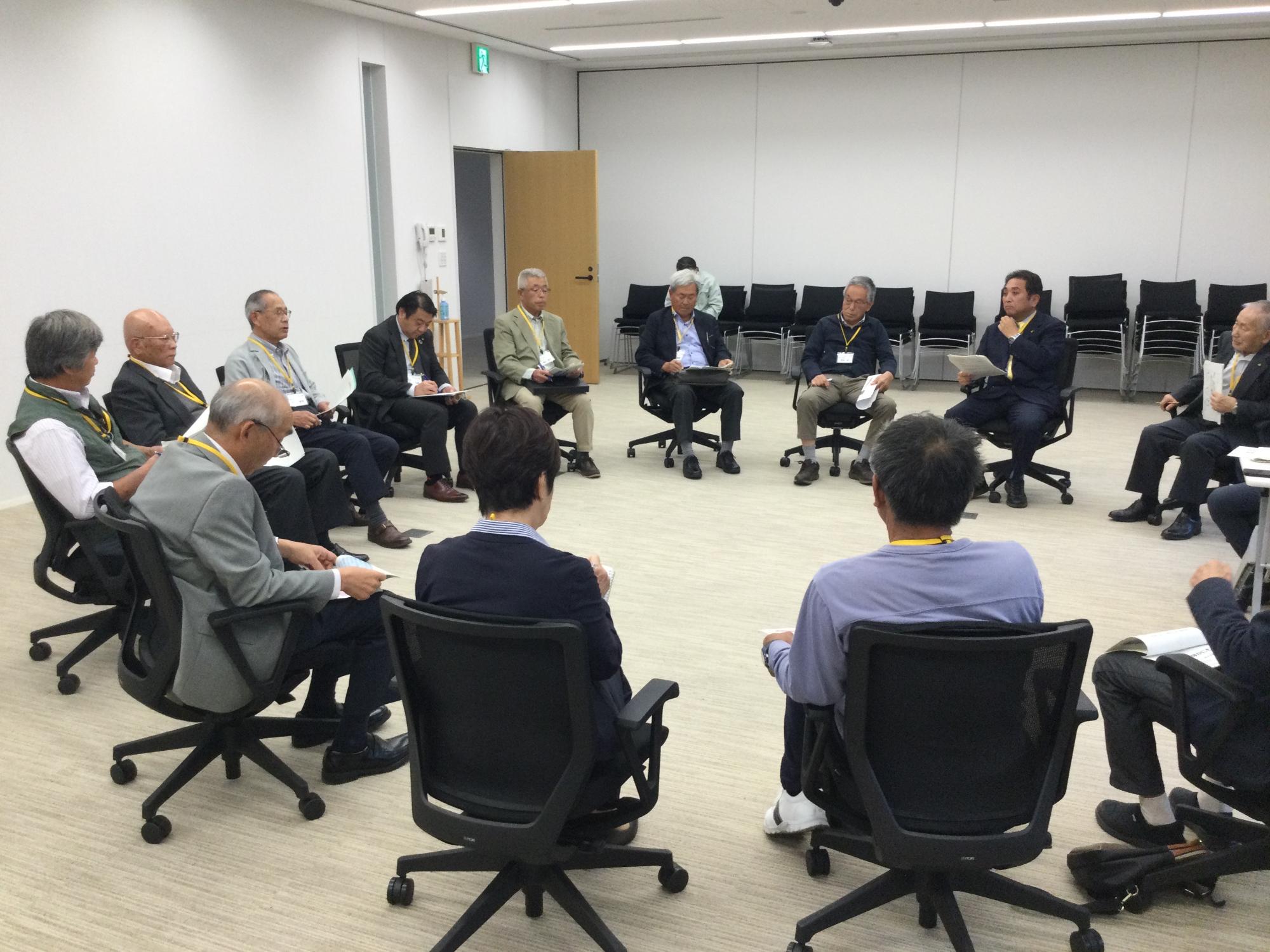 2025年10月20日開催自治会長との意見交換会写真