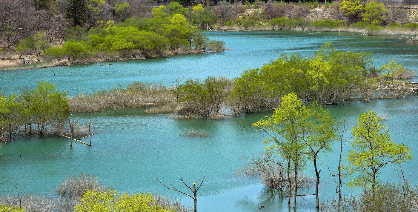 夏の五十里湖