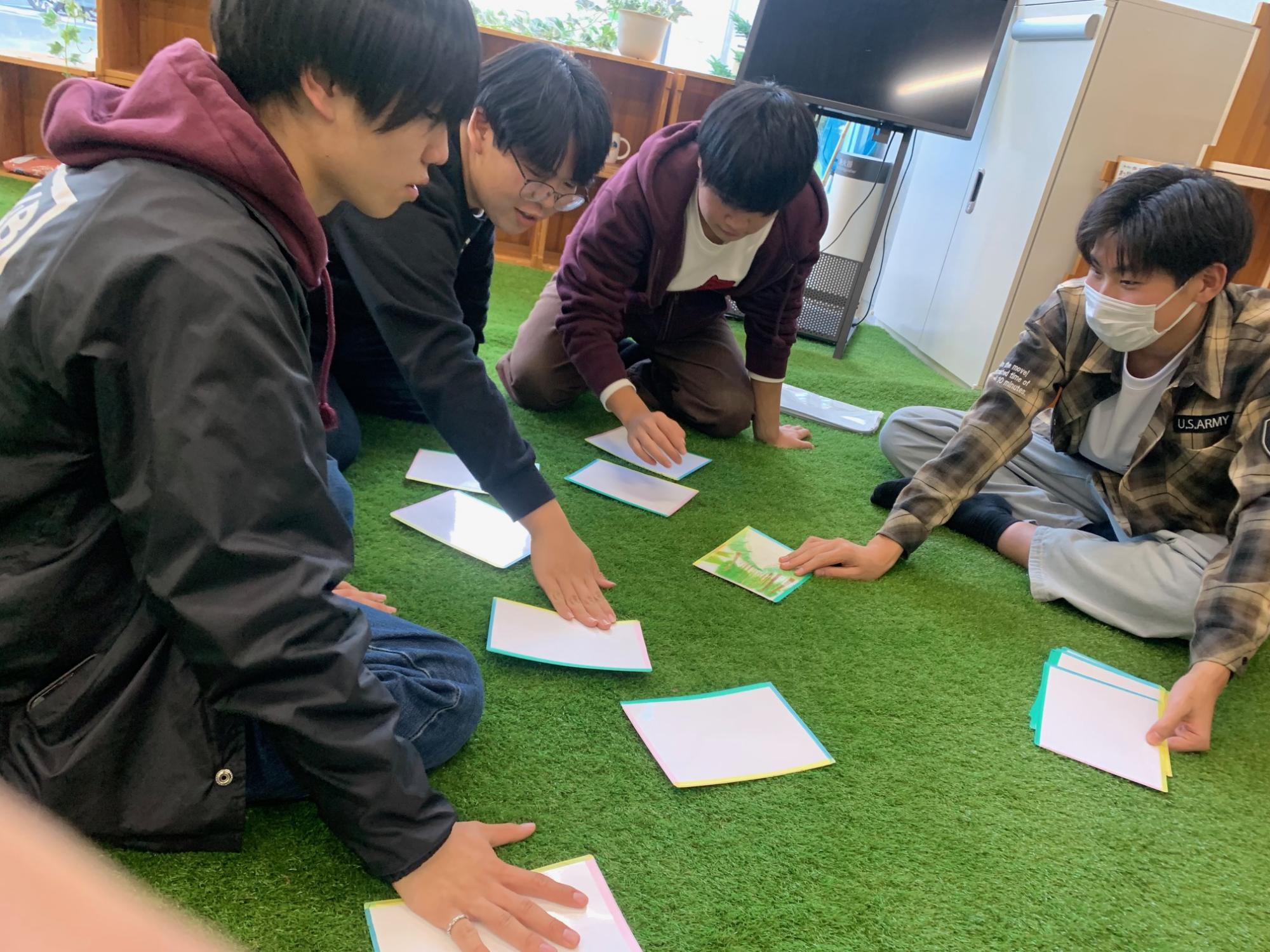 カルタ試作品での試し遊び