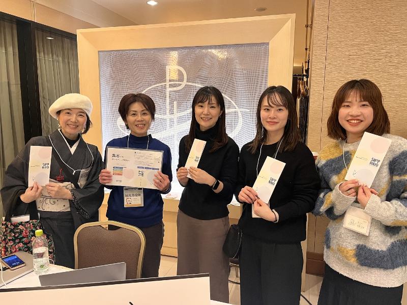 商談会での写真
