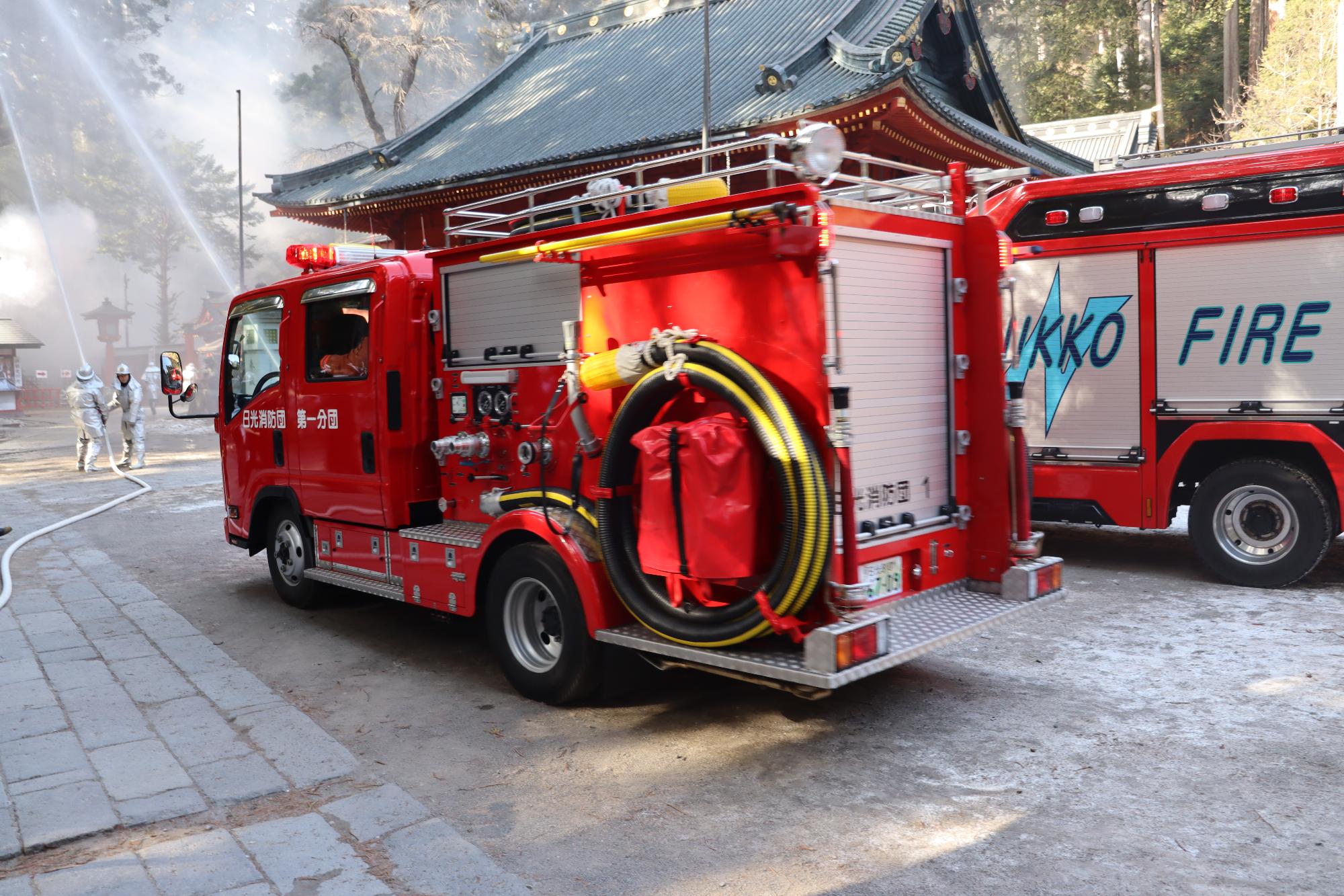 現場に向かう消防団