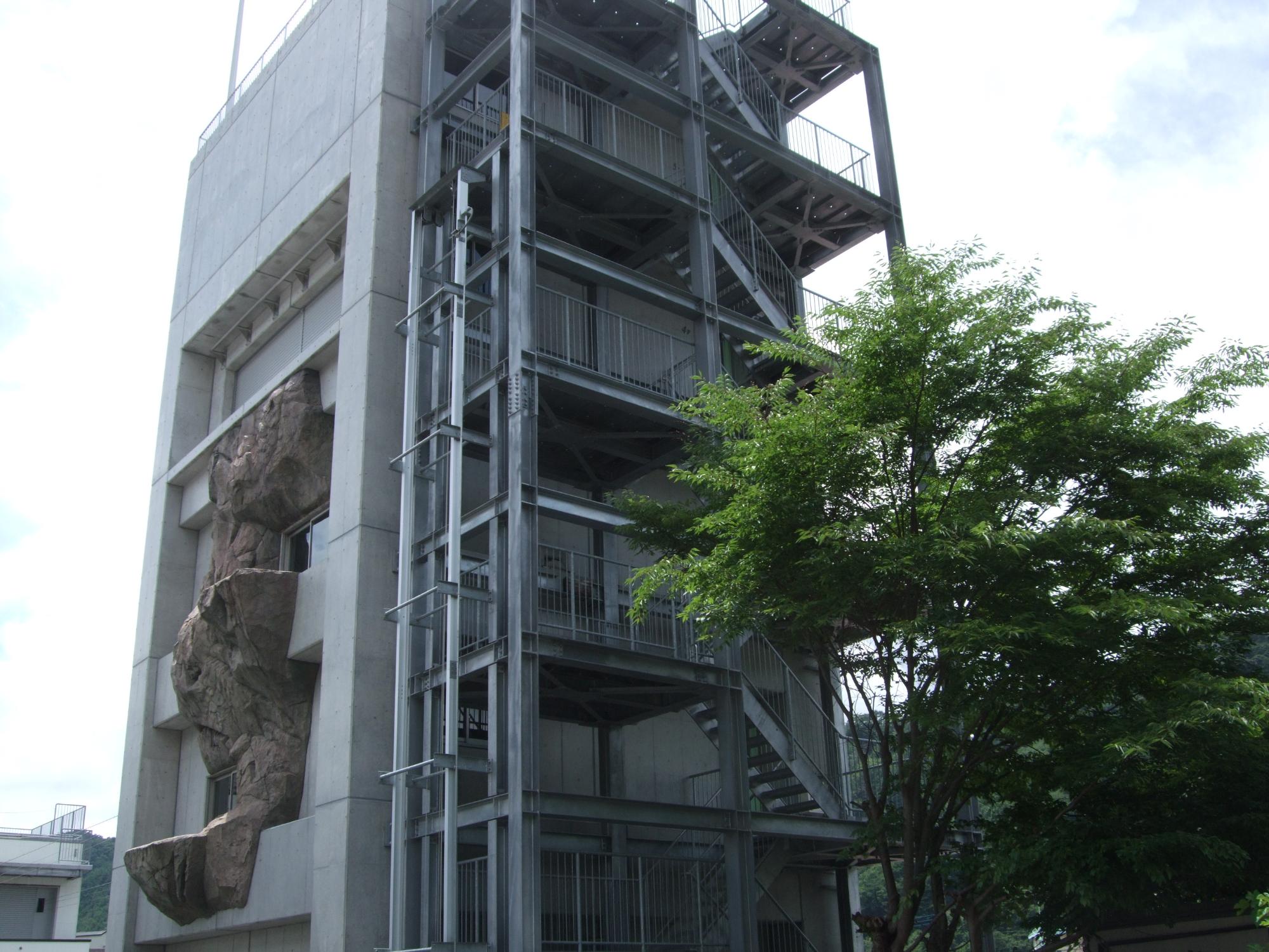 訓練棟の外観